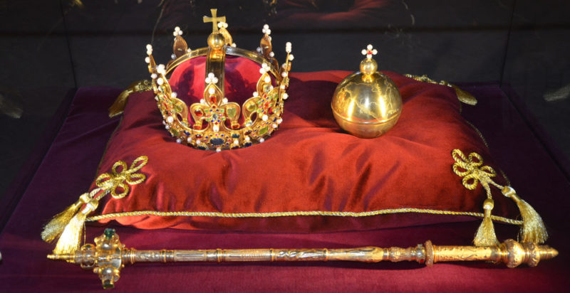 Corona - monarquía parlamentaria