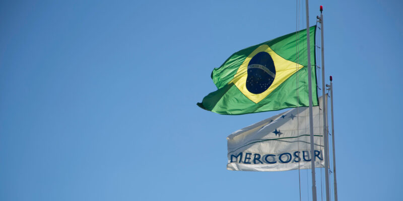 Bandera de Brasil y el Mercosur