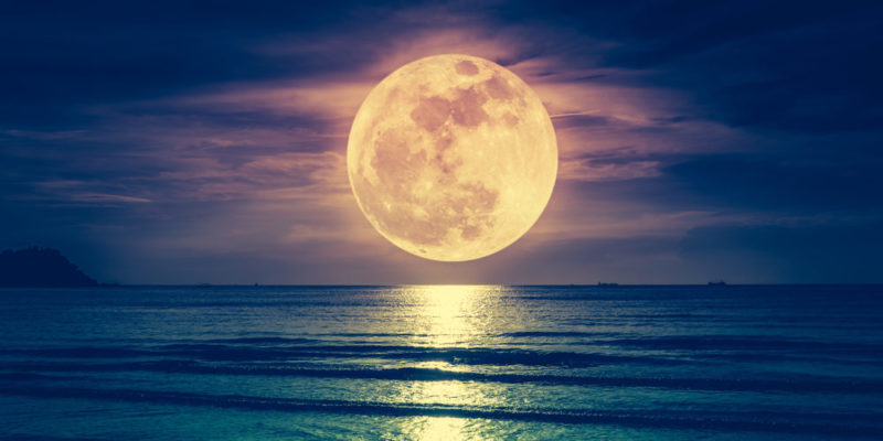 Océano - Mares - Luna llena