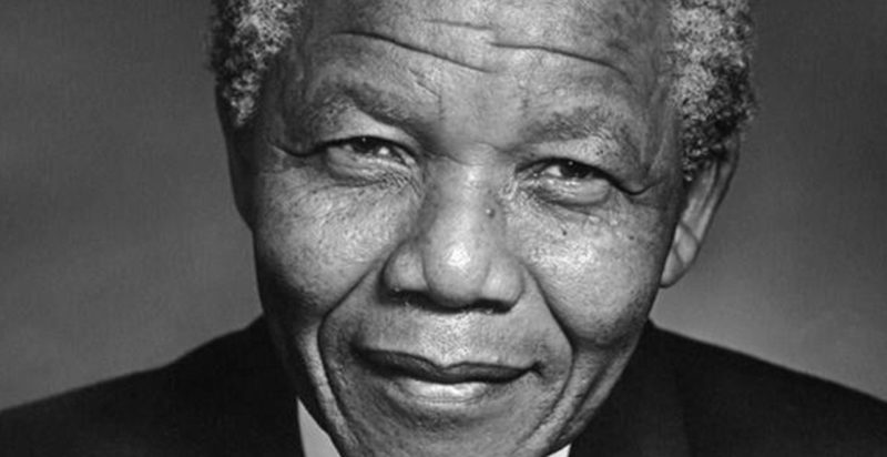 what is a short biography about nelson mandela